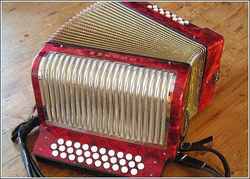 Hohner Corona III ADG 2